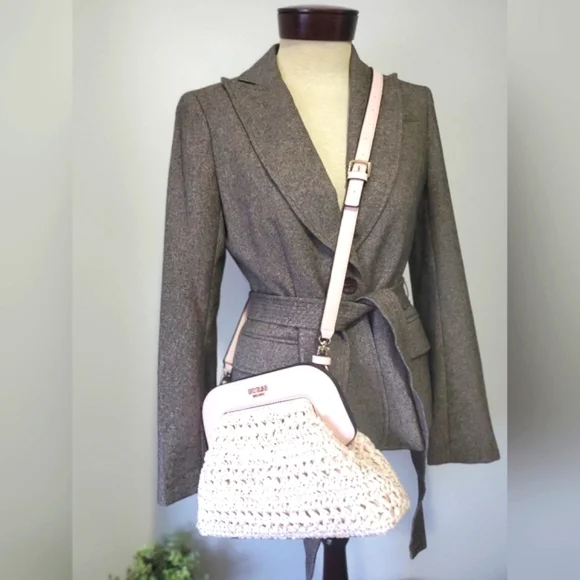 GUESS new!Liguria braided frame clutch/crossbody bag in pale pink with dust bag. - Picture 4 of 10